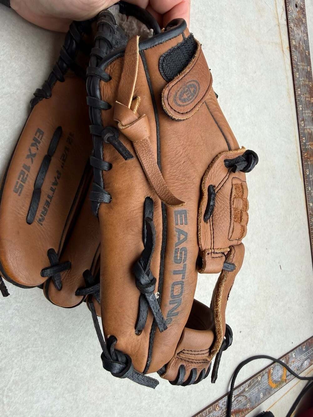 Easton EKX 125 Baseball Glove Size 12.5" Brown Leather